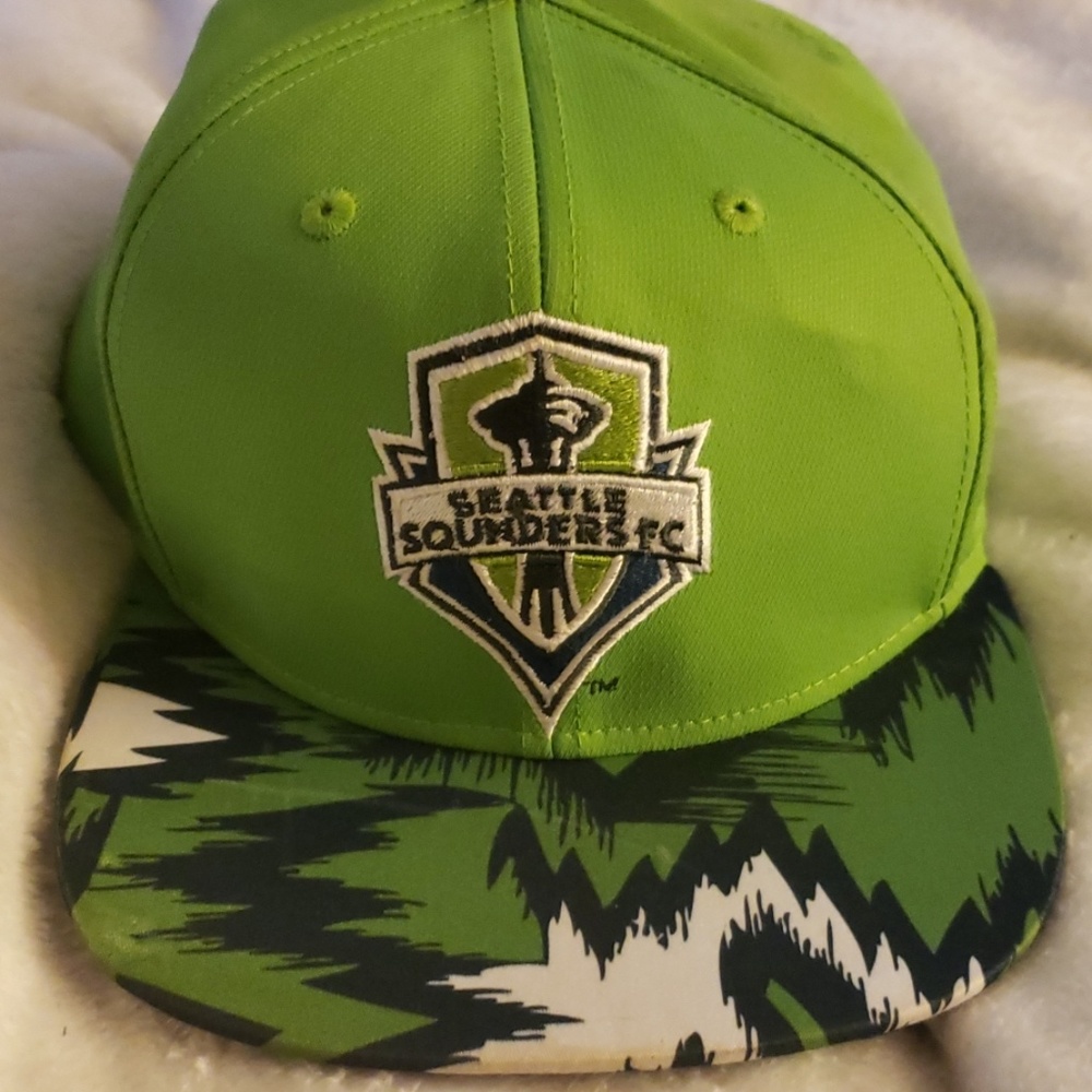 Seattle Sounders snap back hat